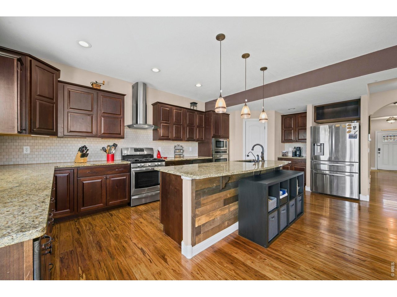 1302 Park Ridge Dr