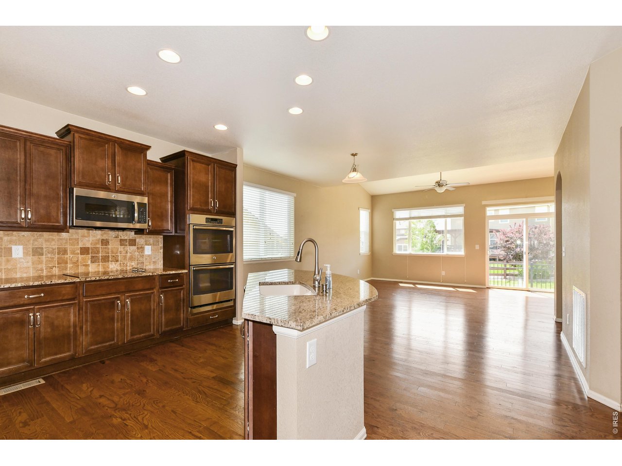 2157 Longfin Dr