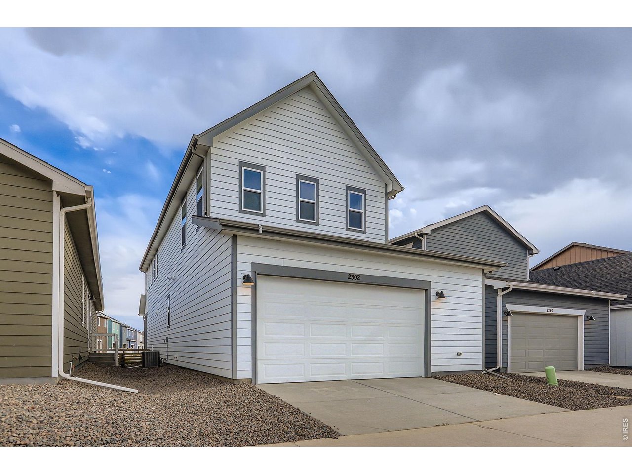 2442 Heyworth Ln