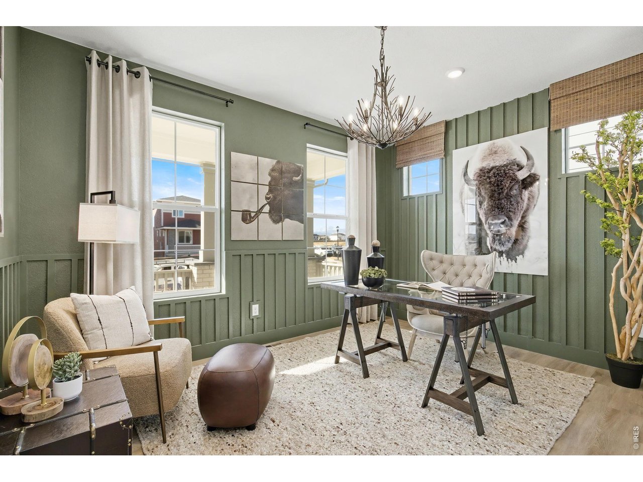 376 Rustic Barn Ln