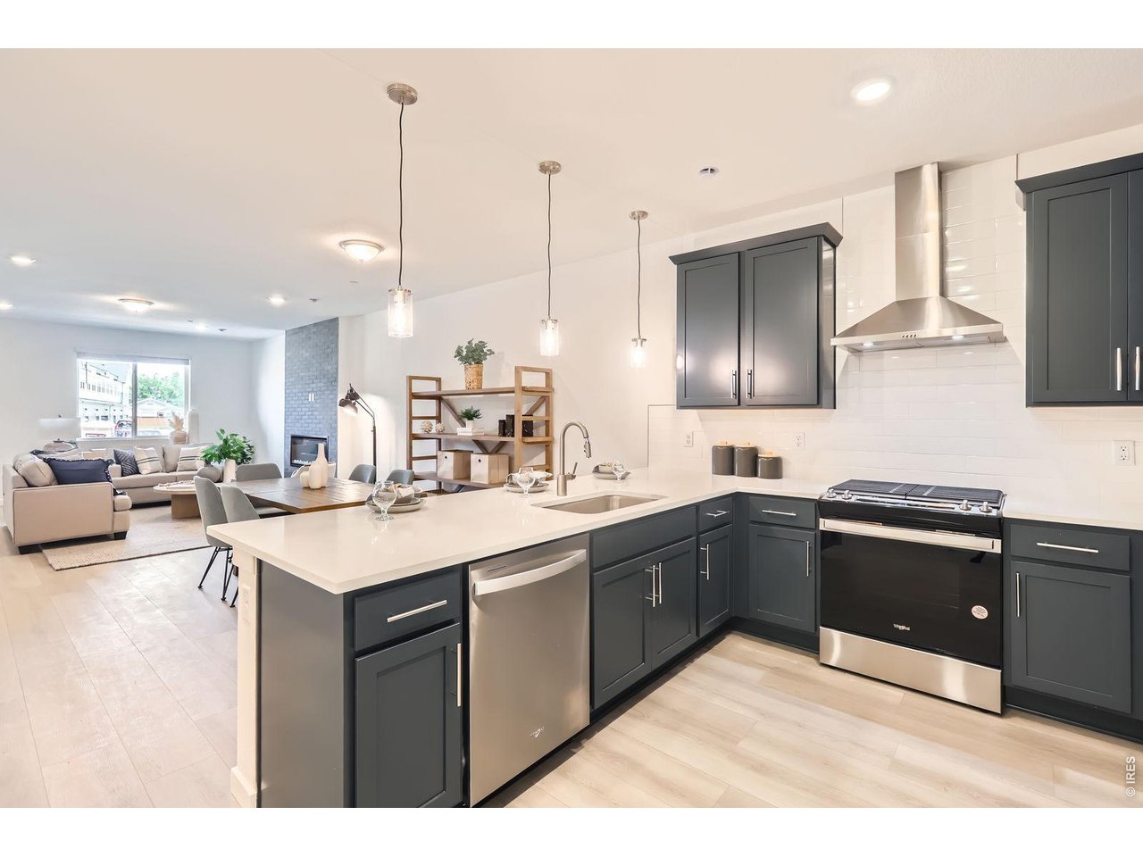 2844 Bear Springs Cir