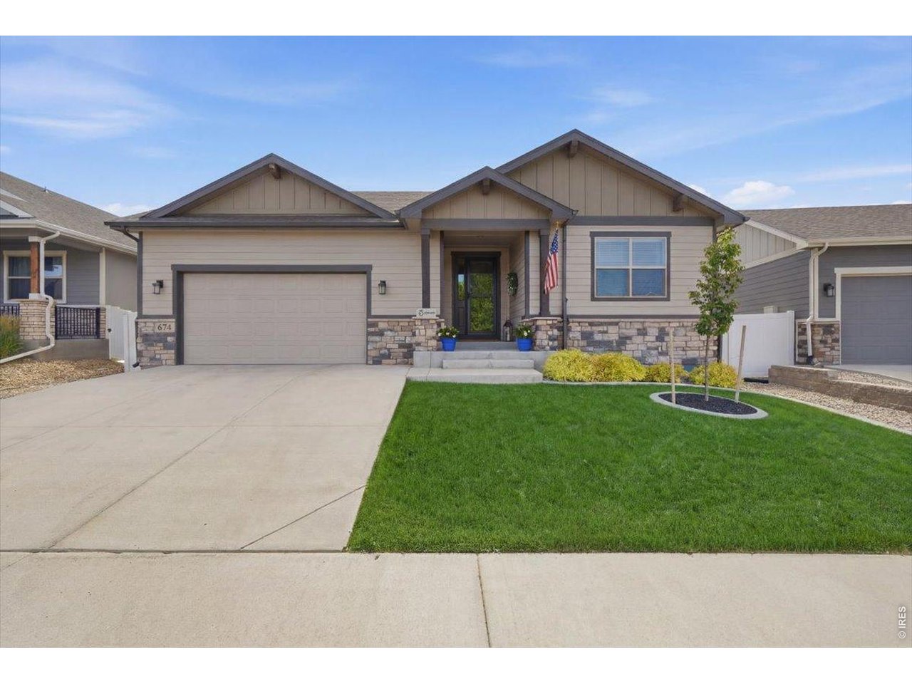 674 Vermilion Peak Dr
