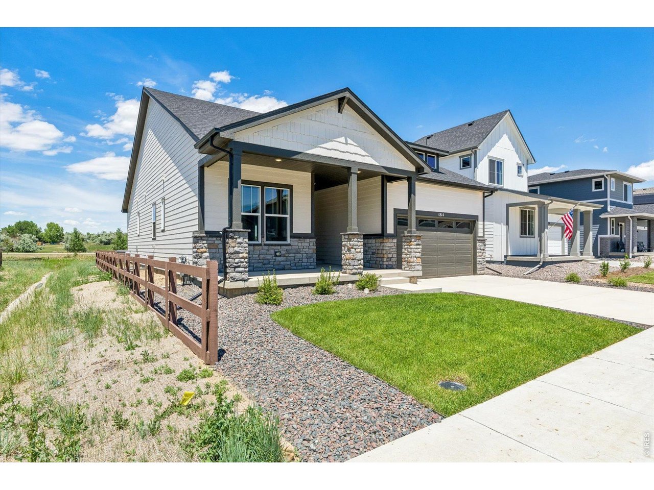 1814 Cord Grass Dr