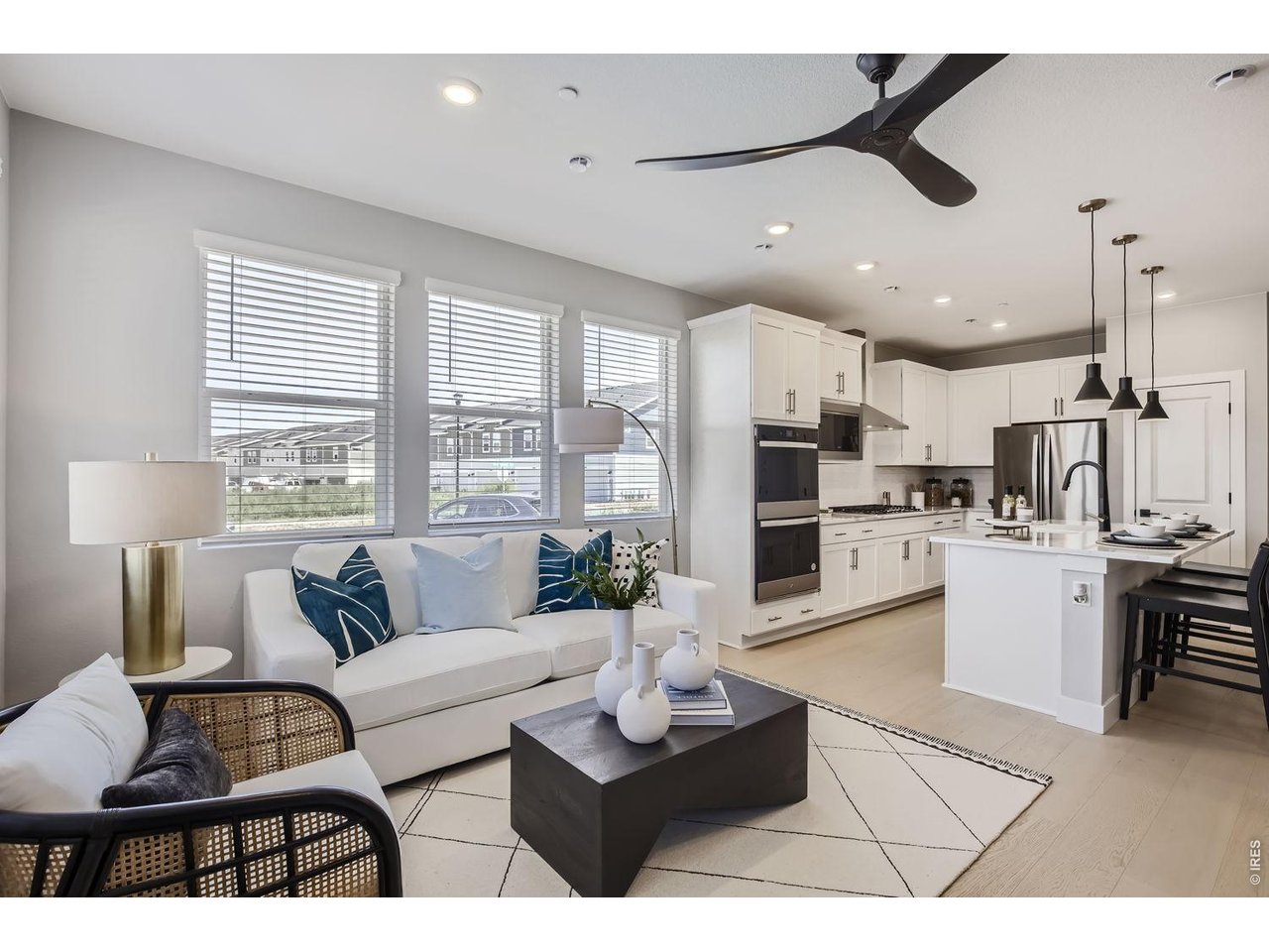 2841 Bear Springs Cir