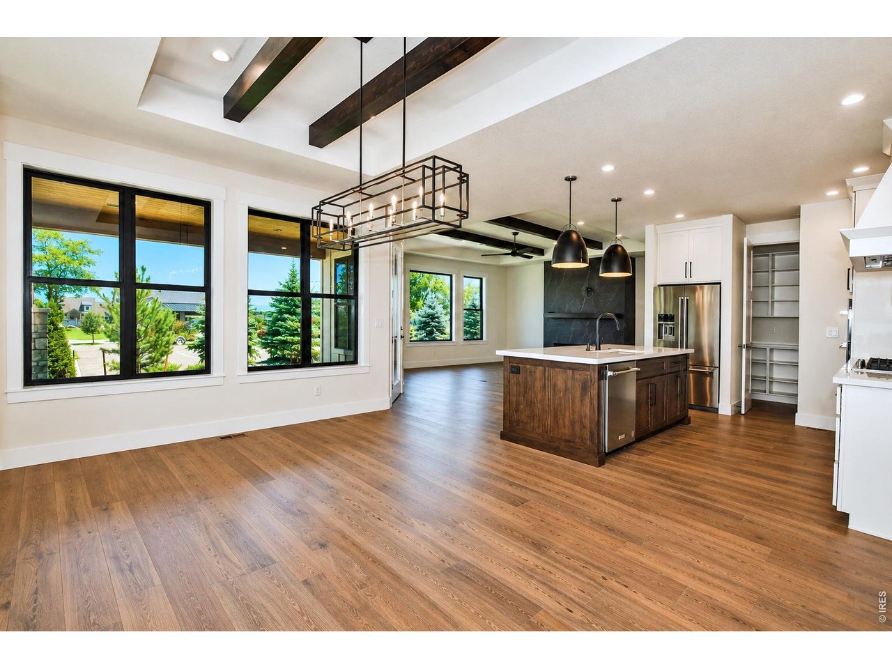 1222 Eliza Ave