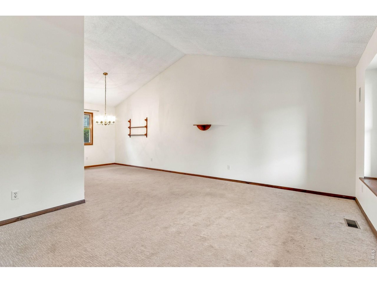 1337 Ticonderoga Dr