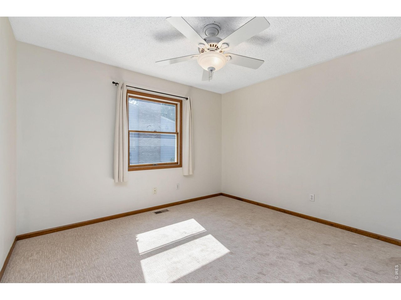 1337 Ticonderoga Dr