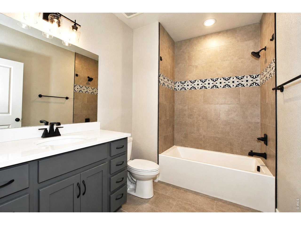 3425 Triano Creek Dr 203
