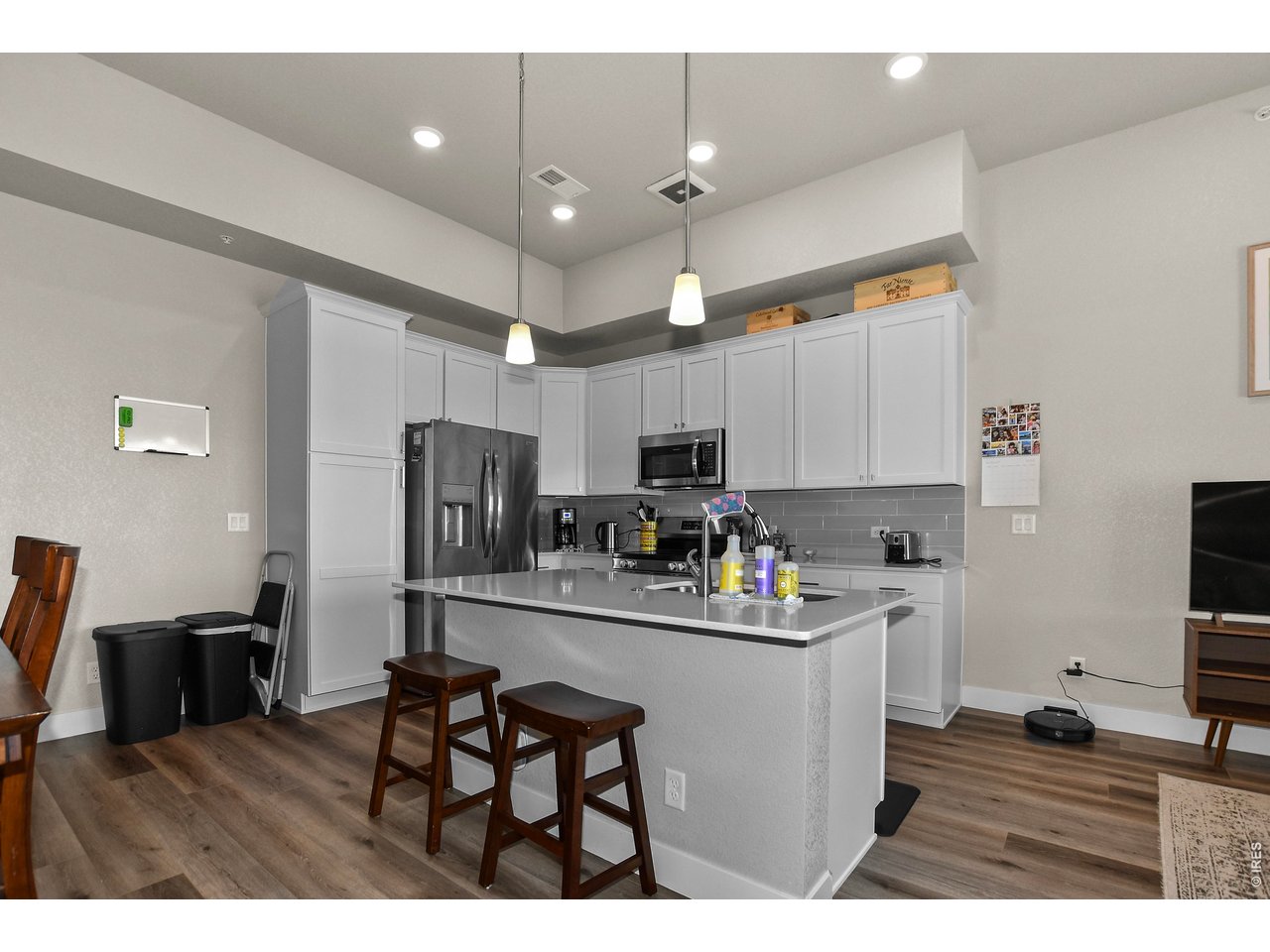 6826 School House Dr 203