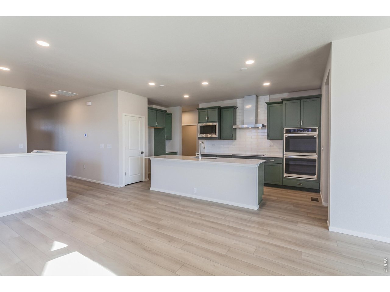 774 Trumpet Ct