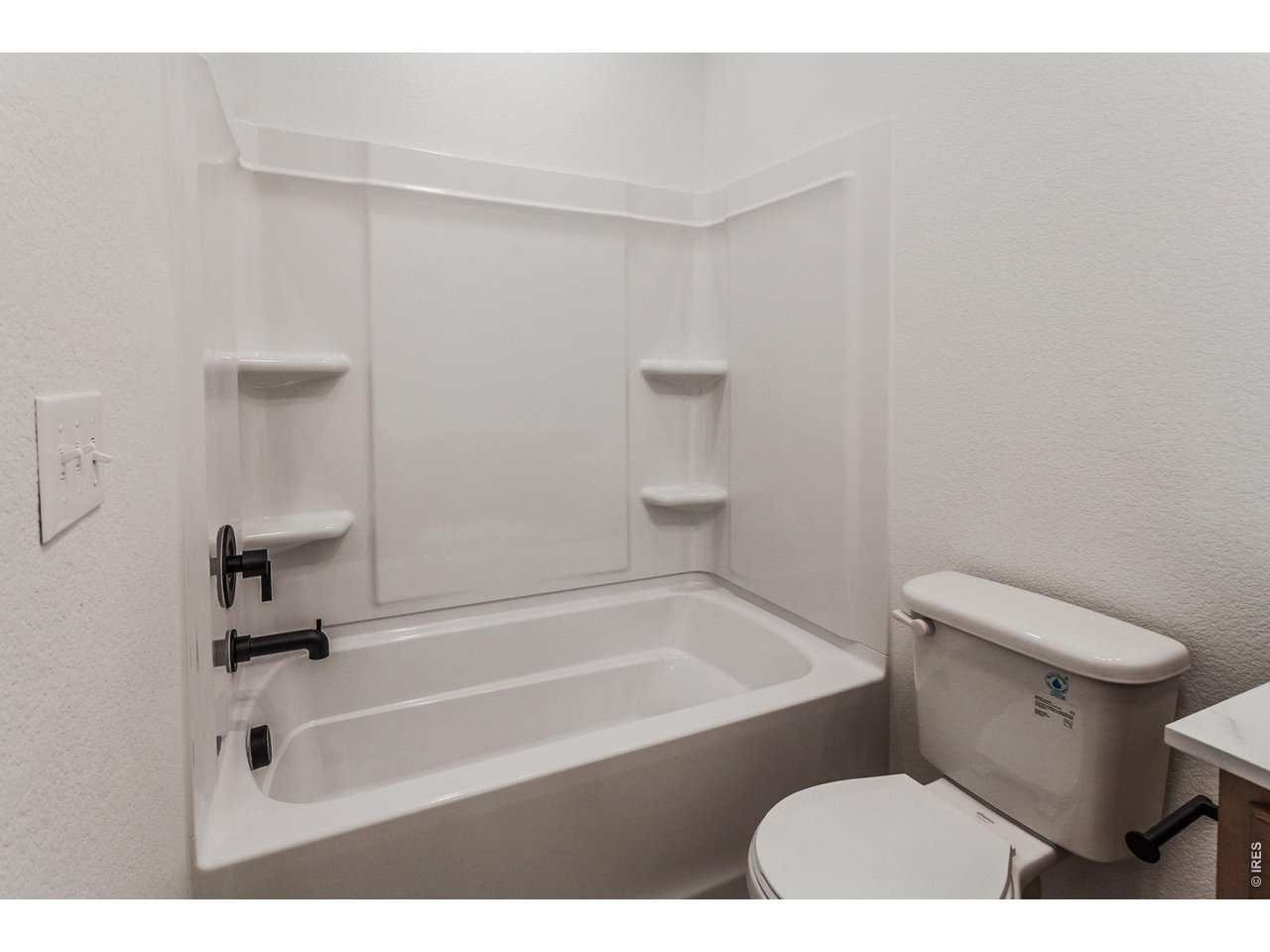 3152 Tourmaline Pl
