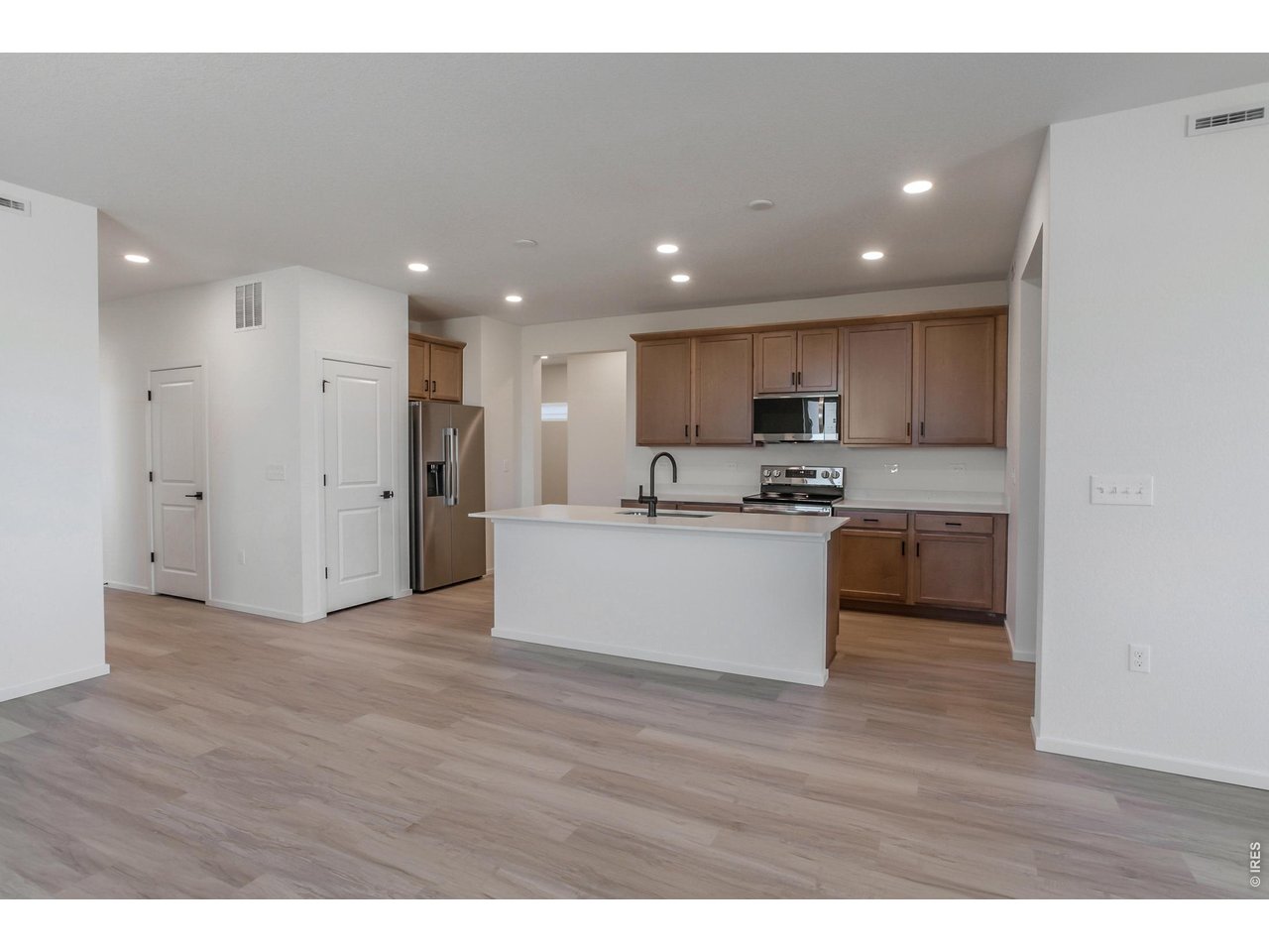 3152 Tourmaline Pl