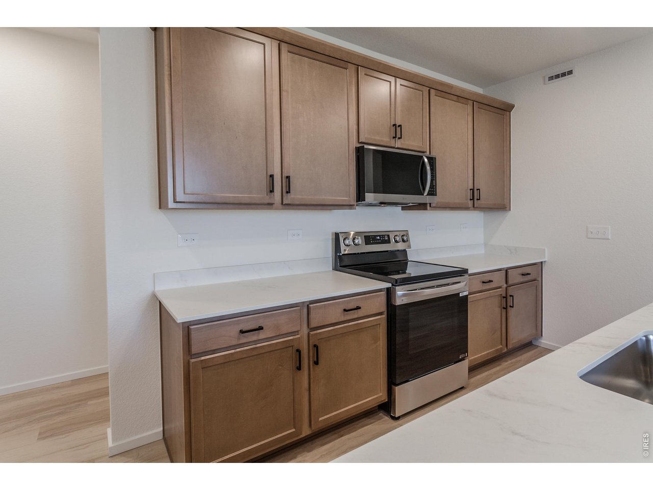 3152 Tourmaline Pl