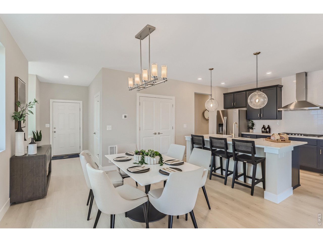 7332 Swan River St