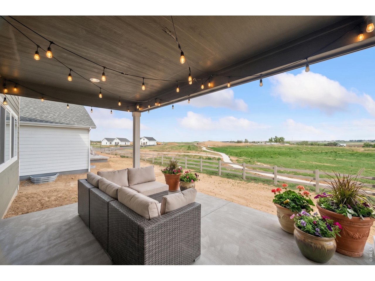 330 Rustic Barn Ln