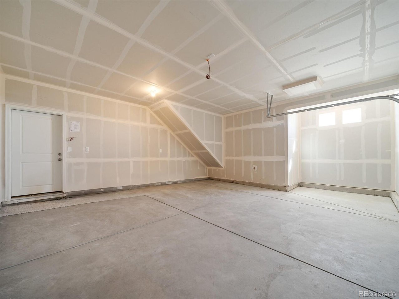 3461 Barkwood Dr
