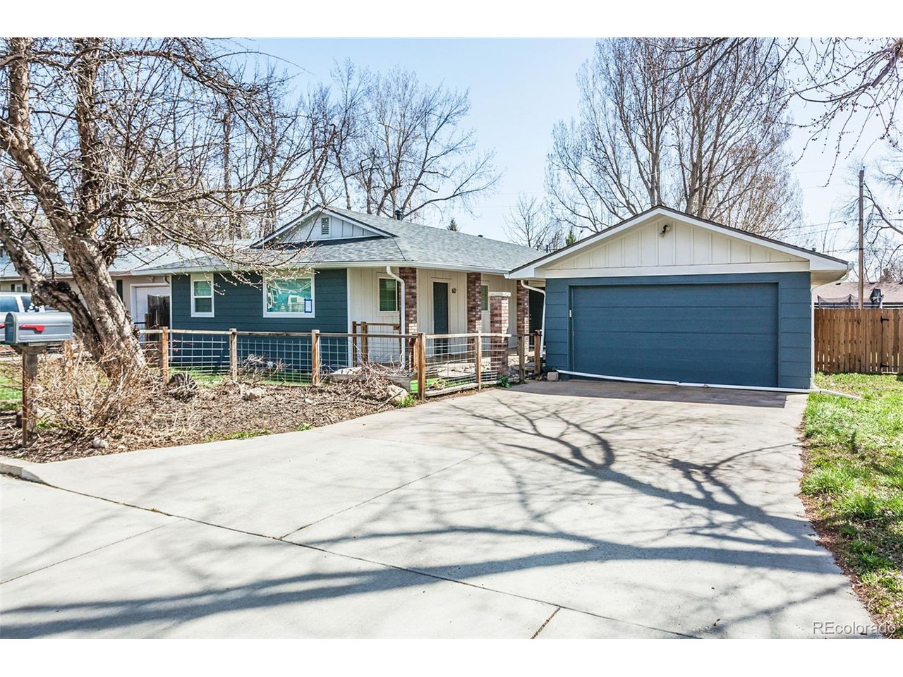608 Irish Dr