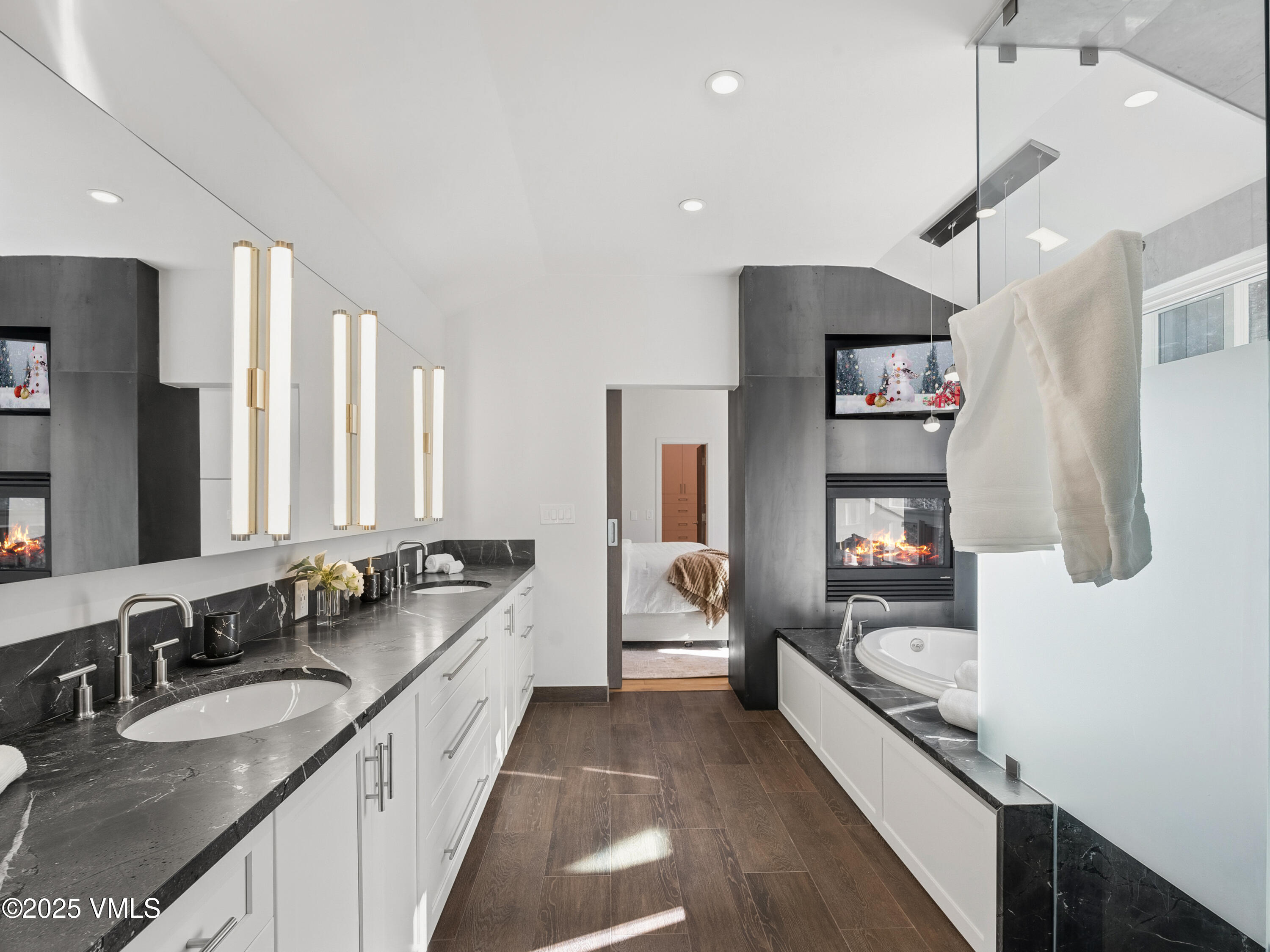 4126 Columbine Drive A