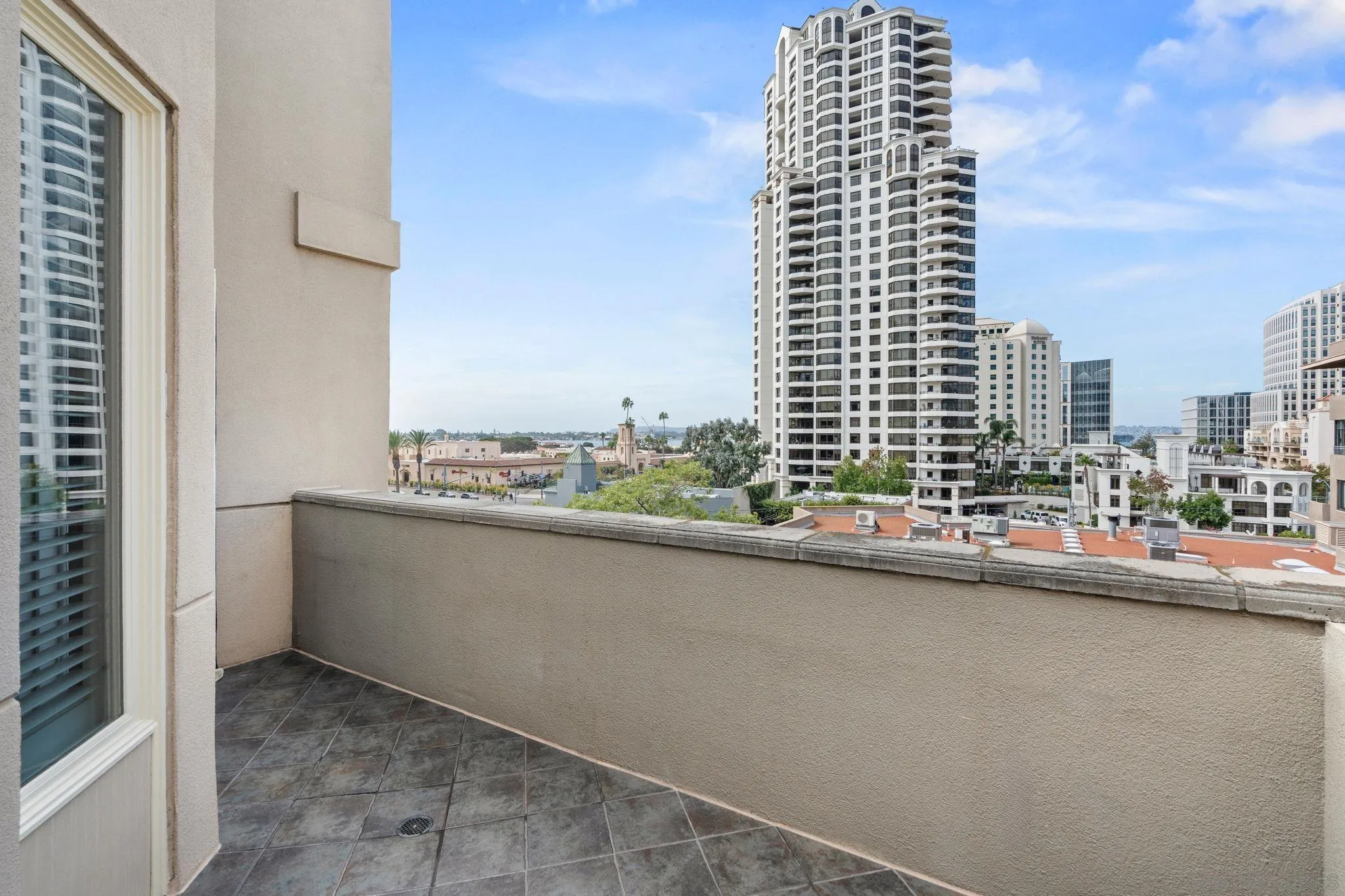 655 India St Unit 401