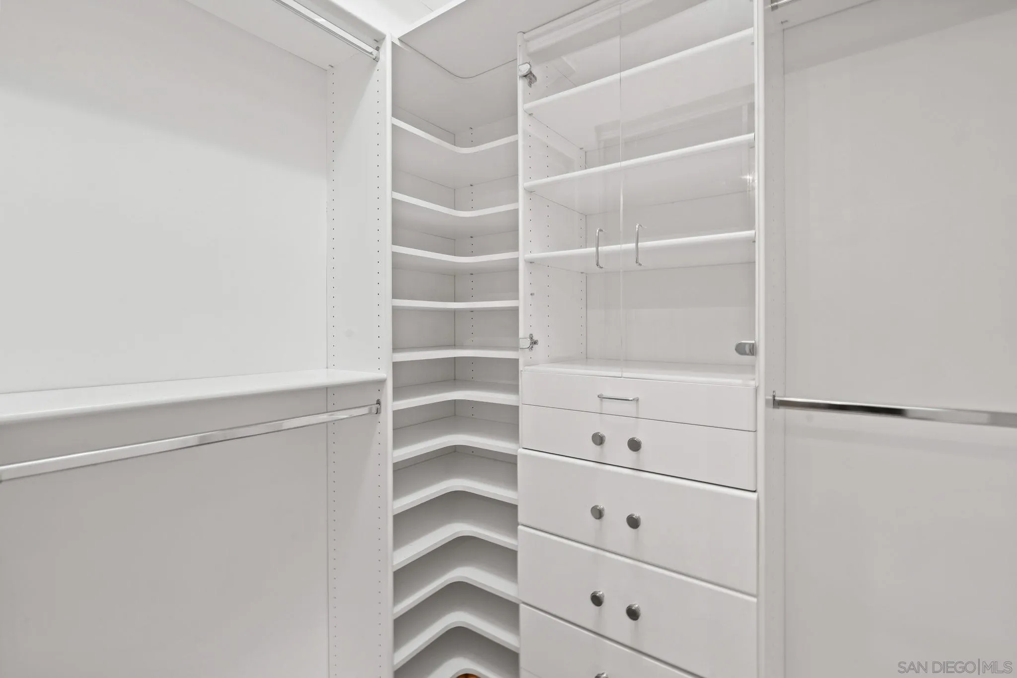 655 India St Unit 401