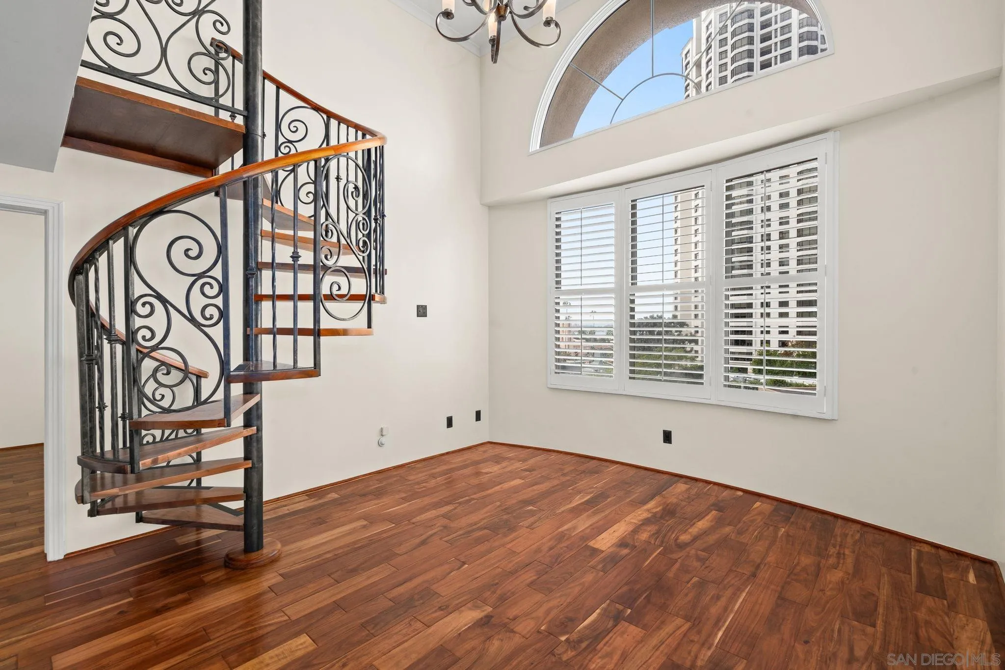 655 India St Unit 401