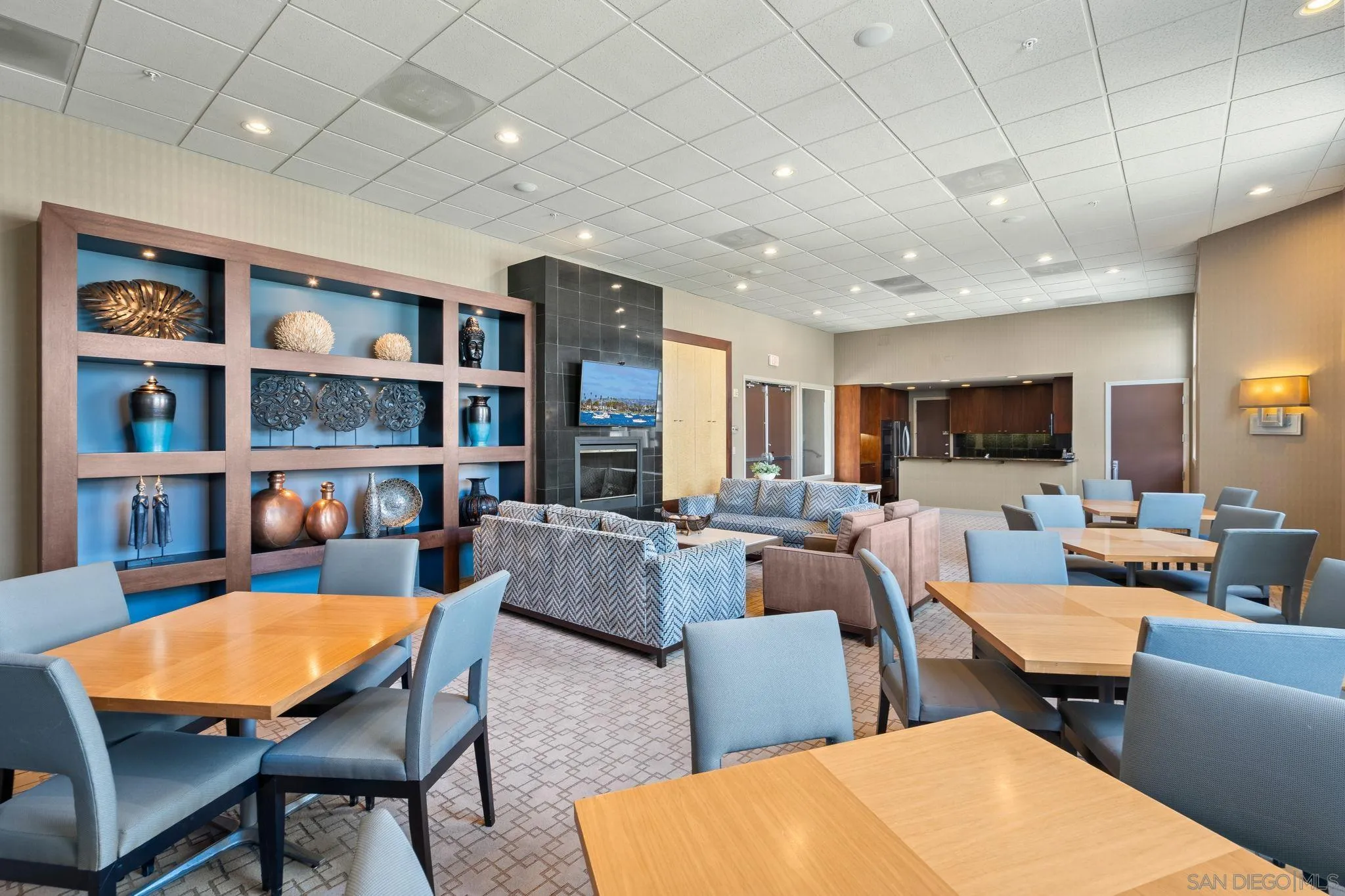 655 India St Unit 401