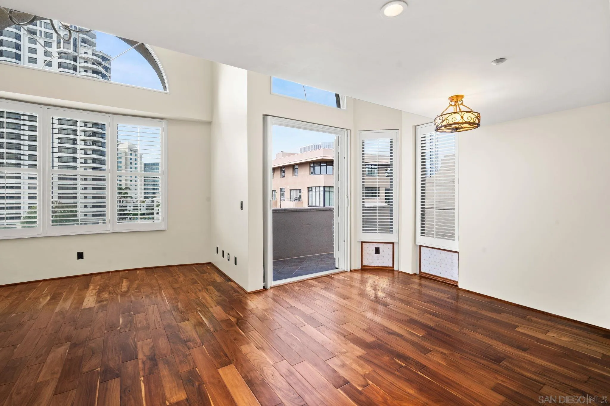 655 India St Unit 401