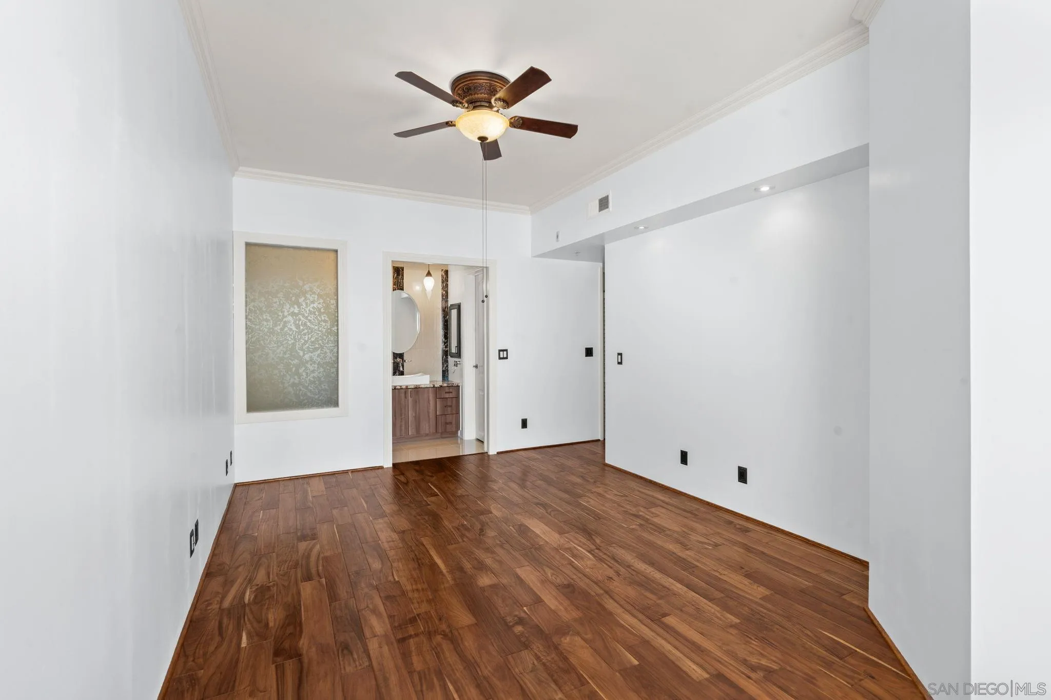 655 India St Unit 401