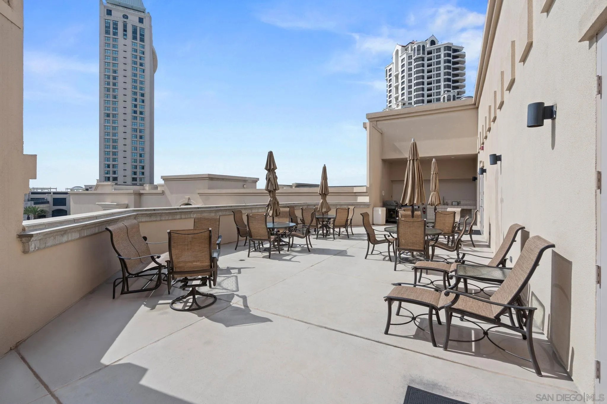 655 India St Unit 401