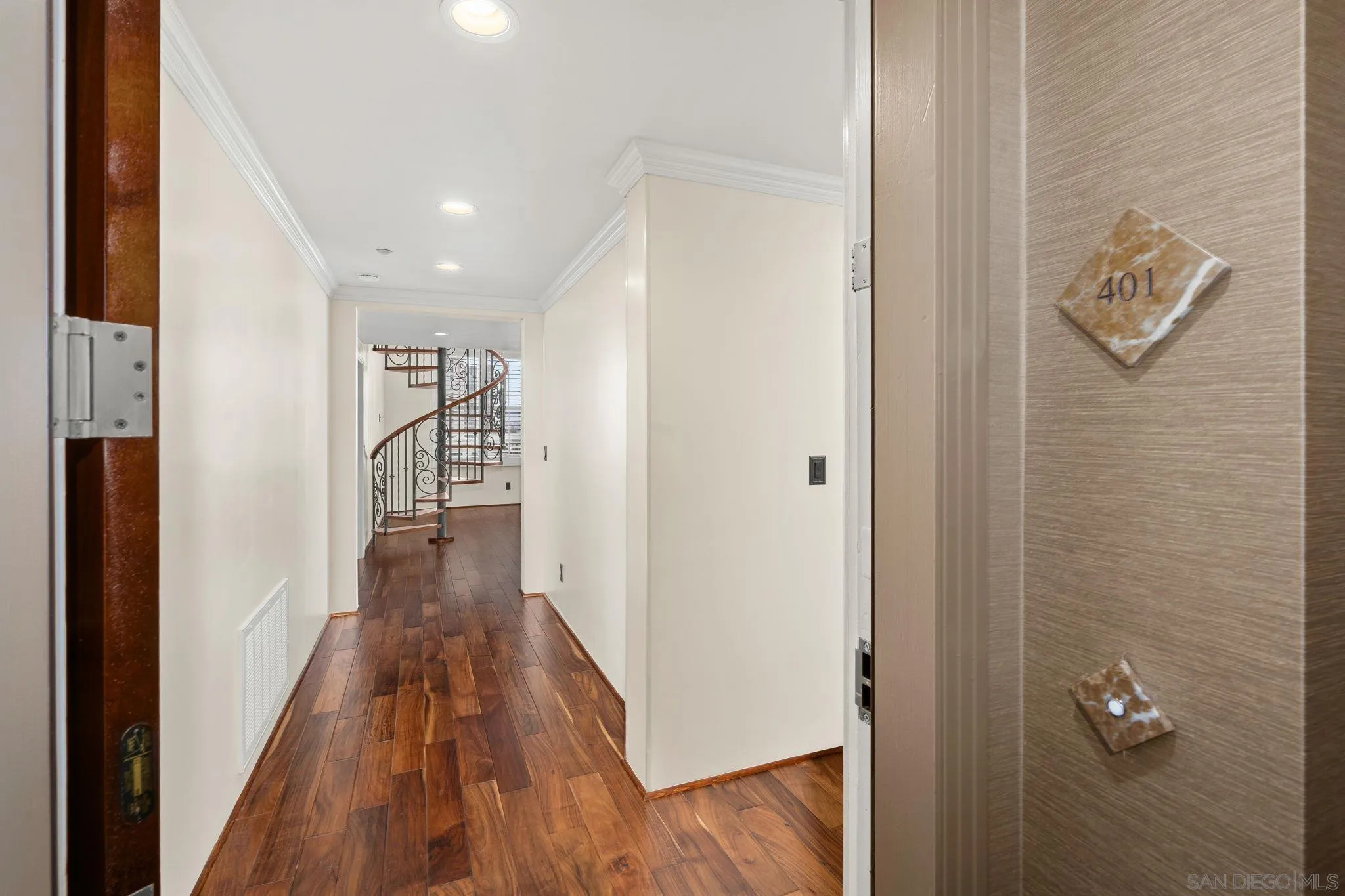 655 India St Unit 401