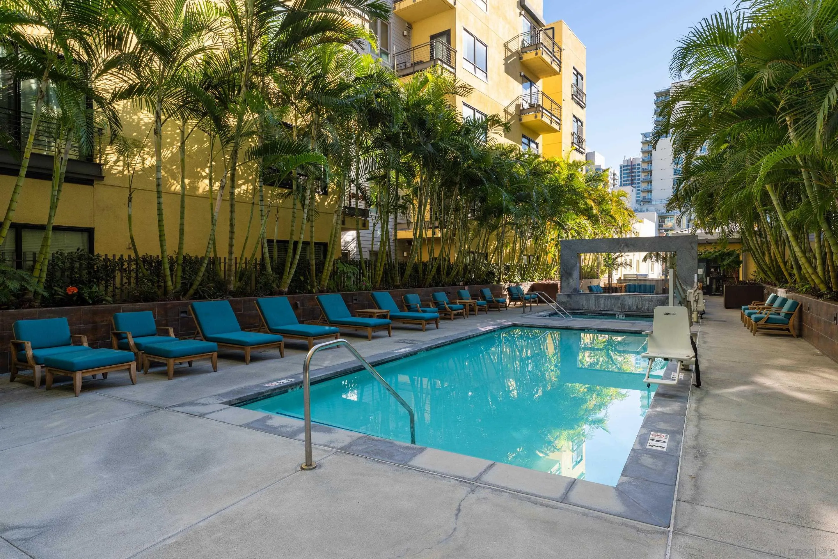 889 Date St Unit 234