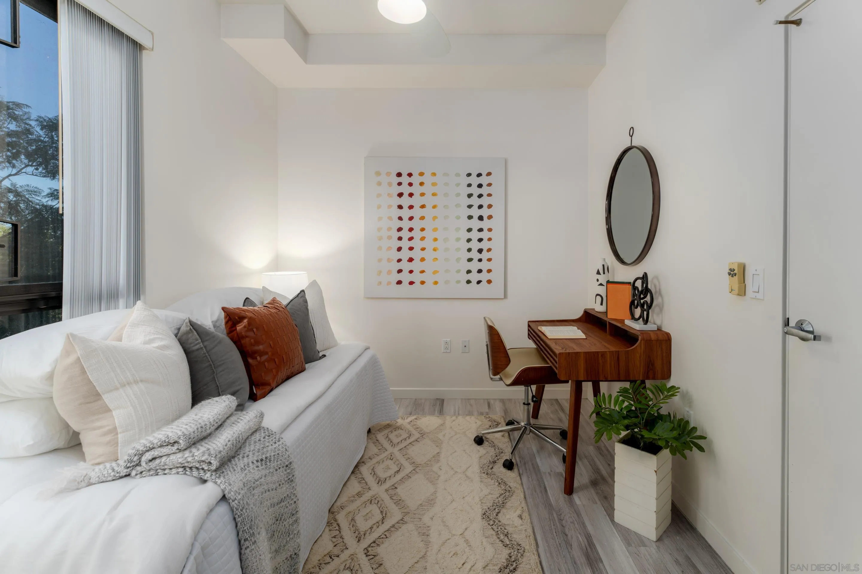 889 Date St Unit 234