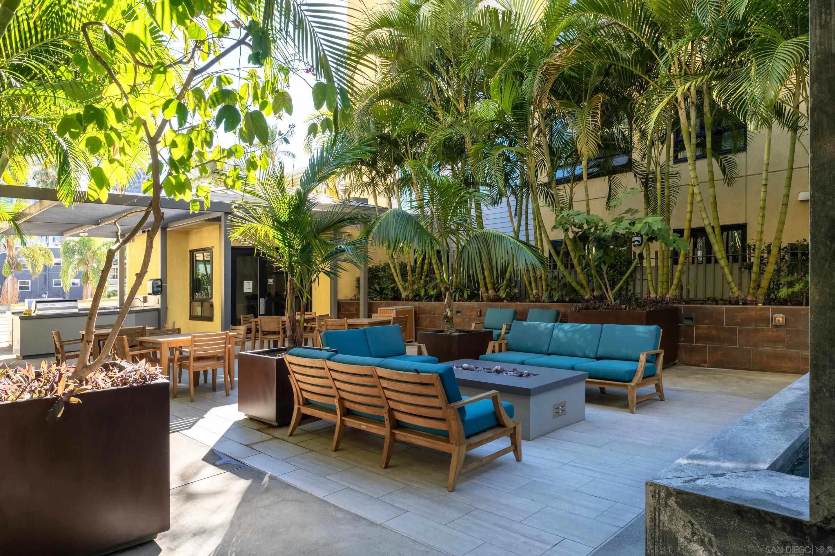 889 Date St Unit 234