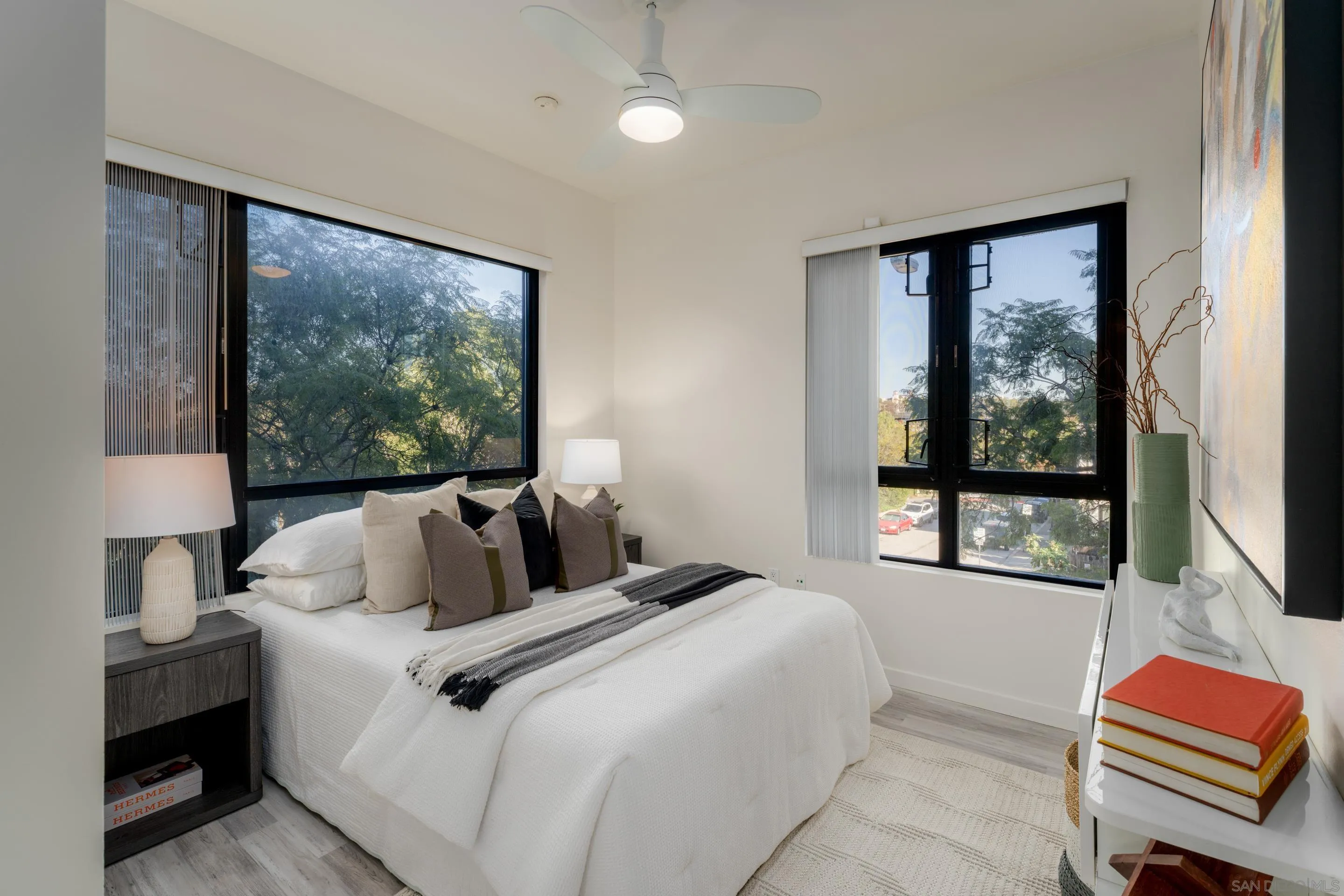 889 Date St Unit 234