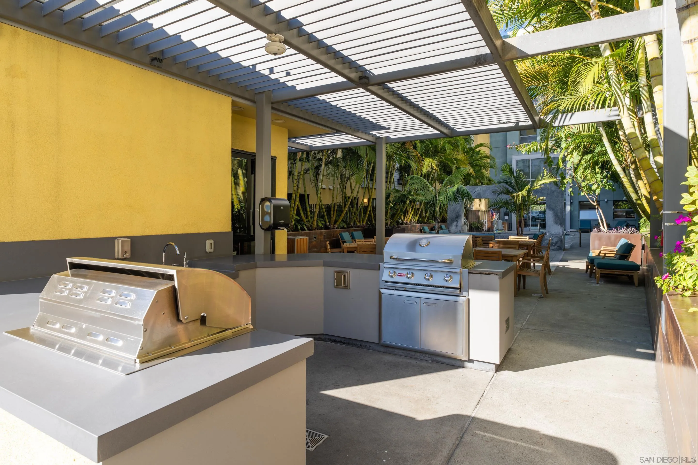 889 Date St Unit 234