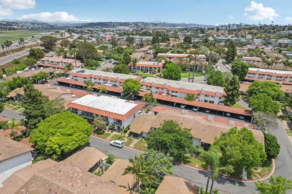 4352 Loma Riviera Court