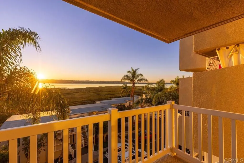 4015 Crown Point Drive Unit: 308