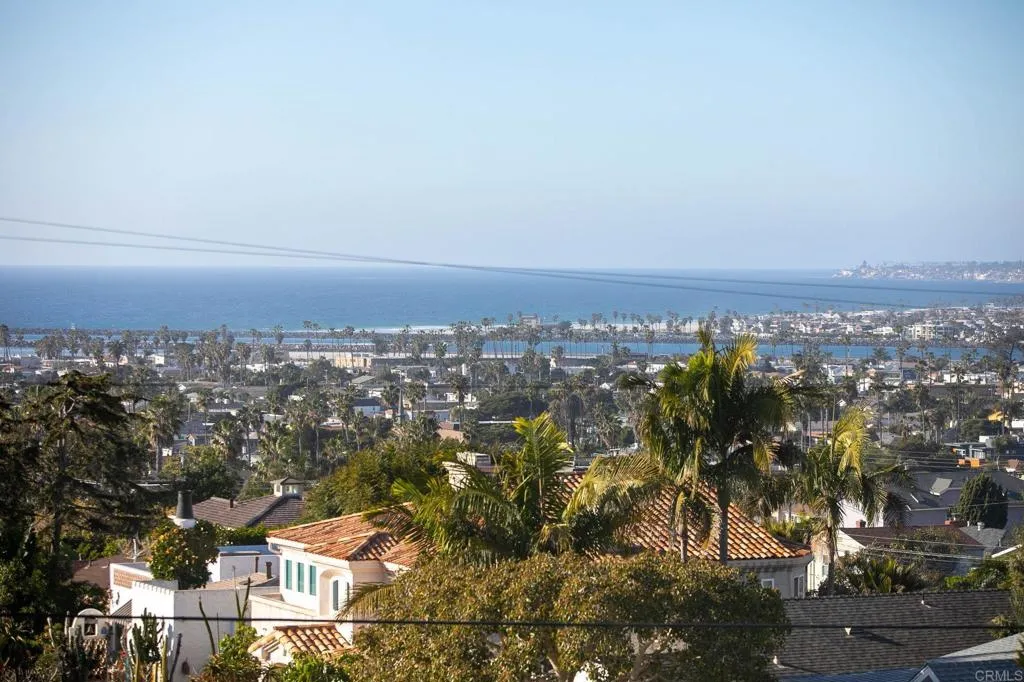 4483 Santa Monica Avenue