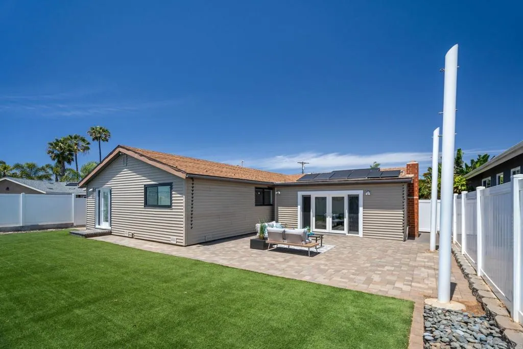 731 Iris Avenue