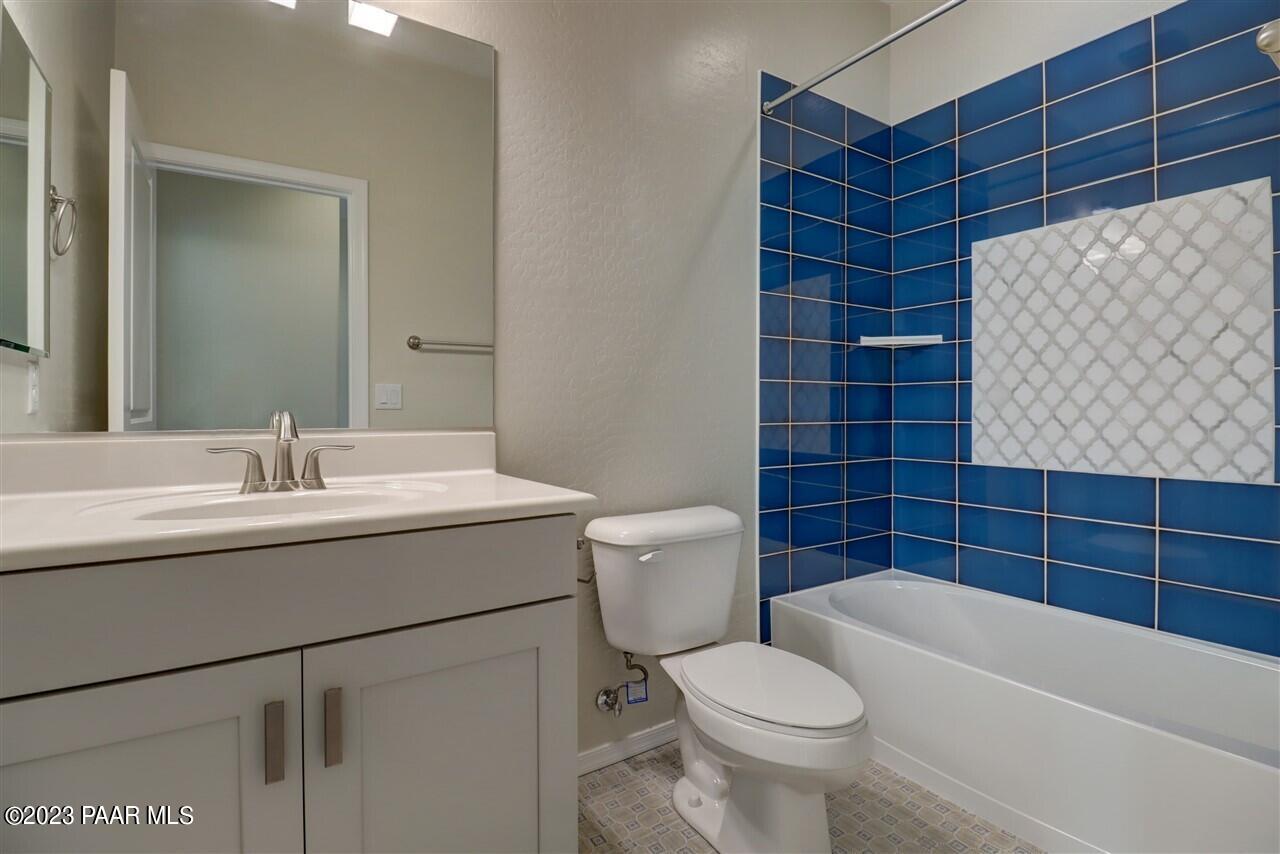 6170 Harvest Moon Avenue