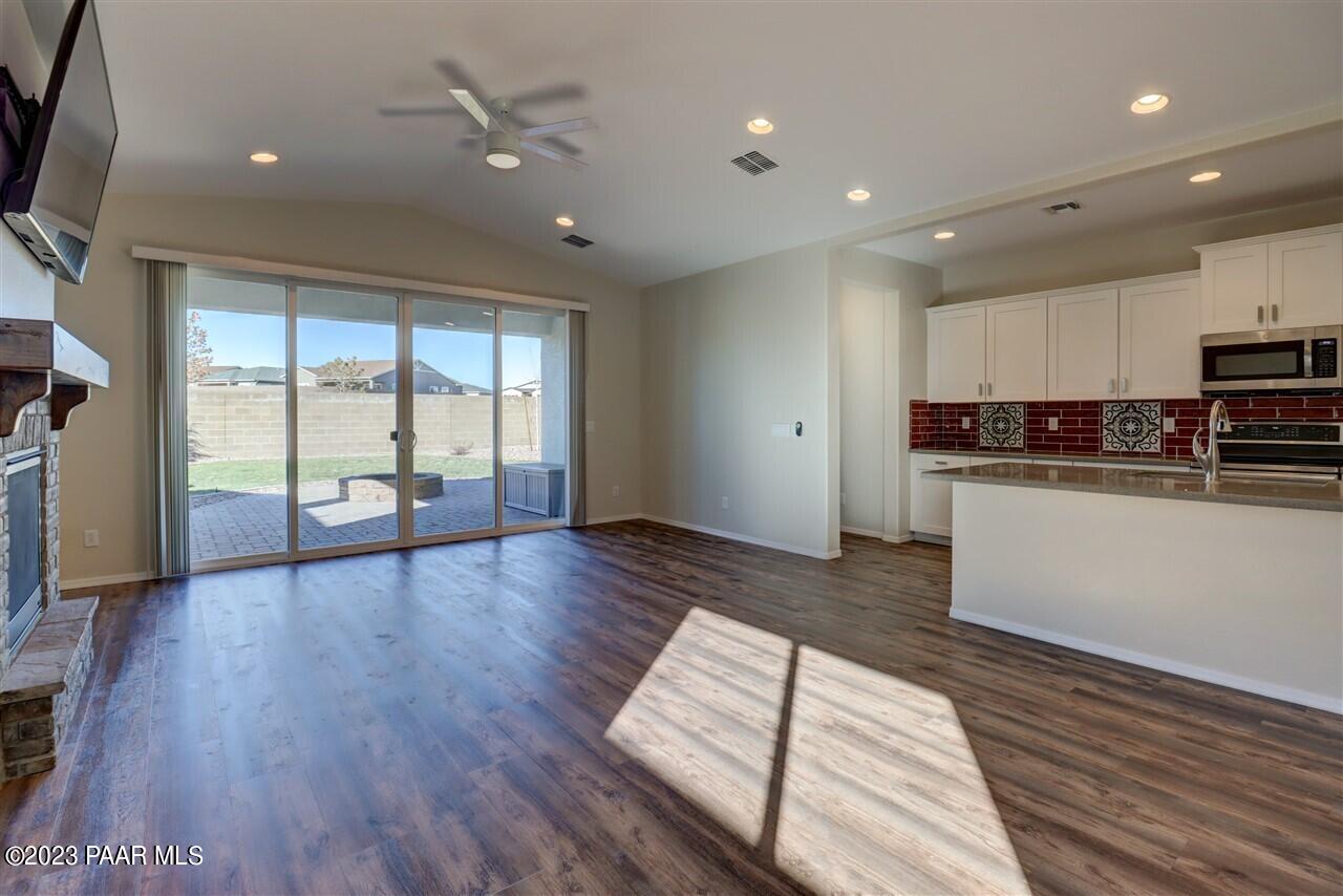 6170 Harvest Moon Avenue