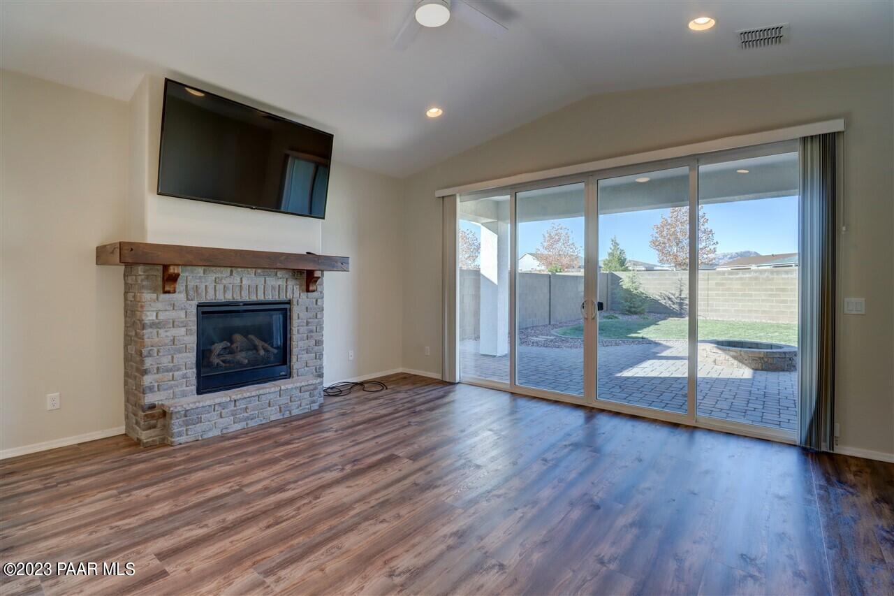 6170 Harvest Moon Avenue