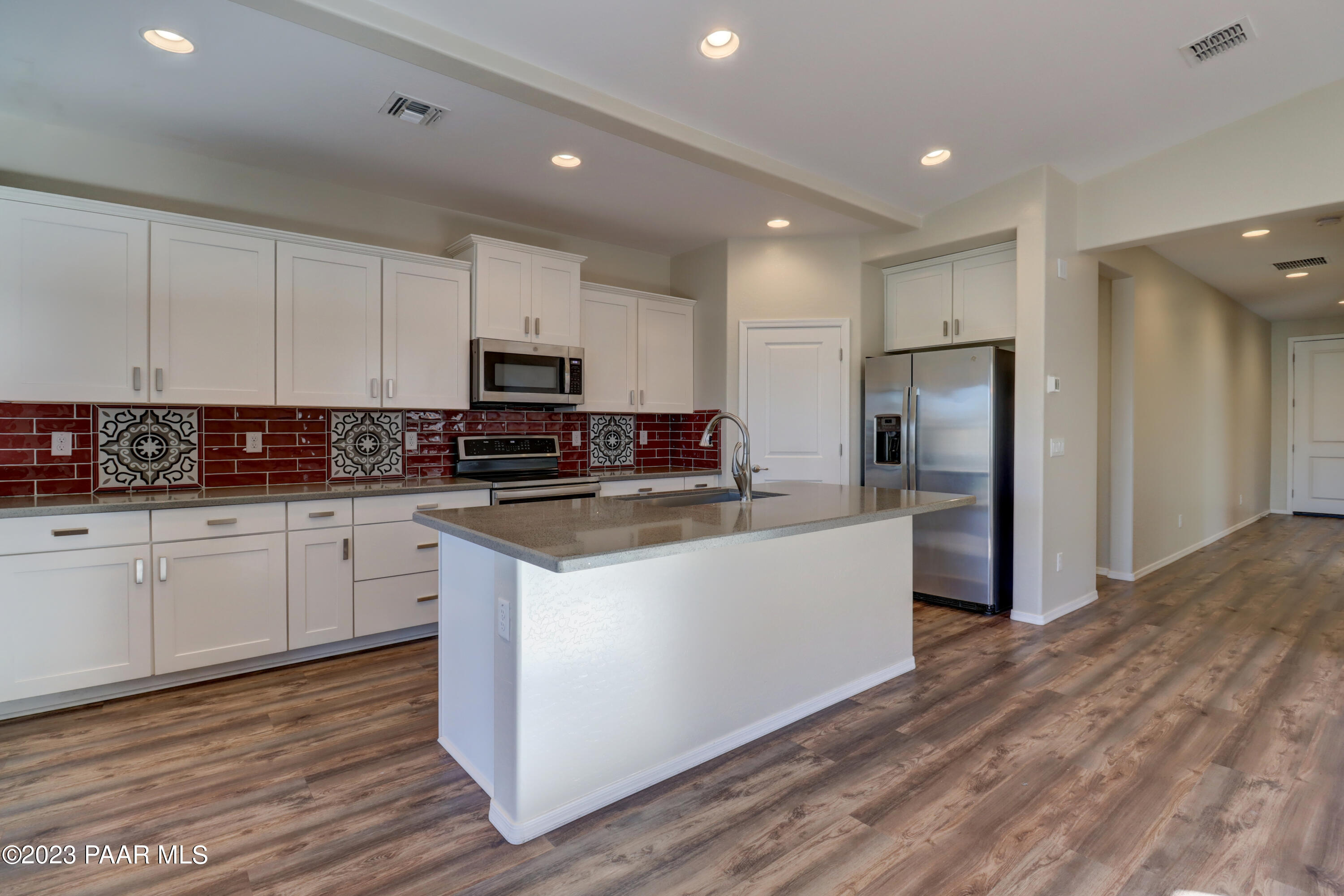 6170 Harvest Moon Avenue