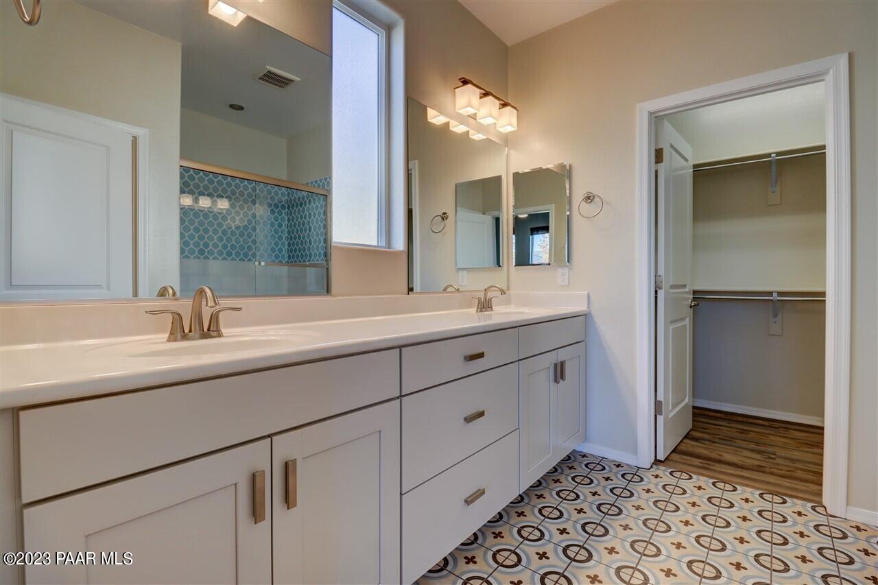 6170 Harvest Moon Avenue