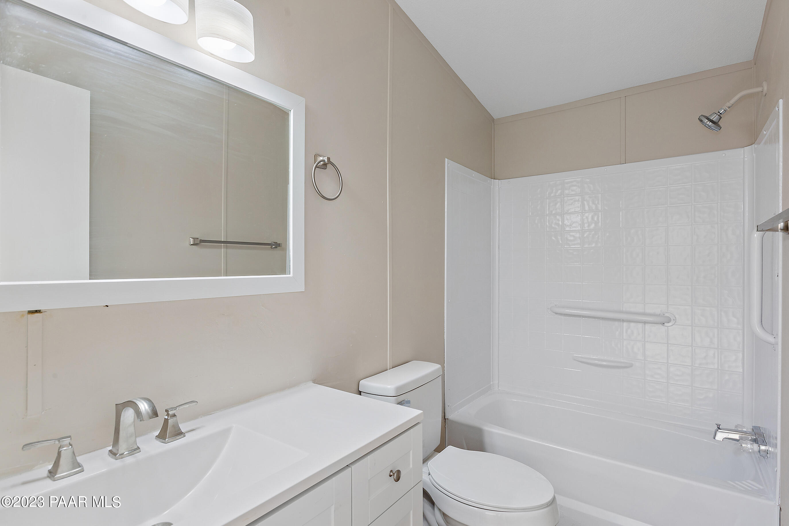 24250 N St Louis Street