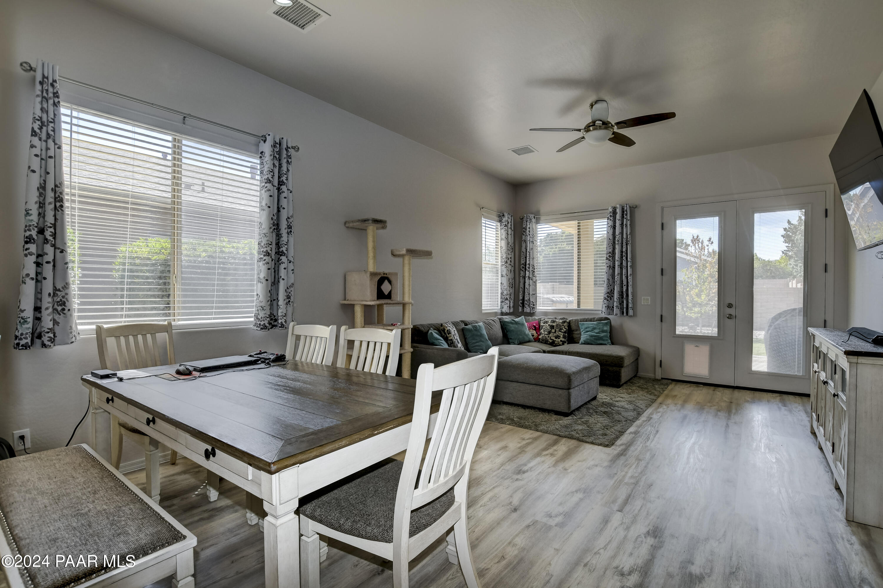 6735 E Kilkenny Place