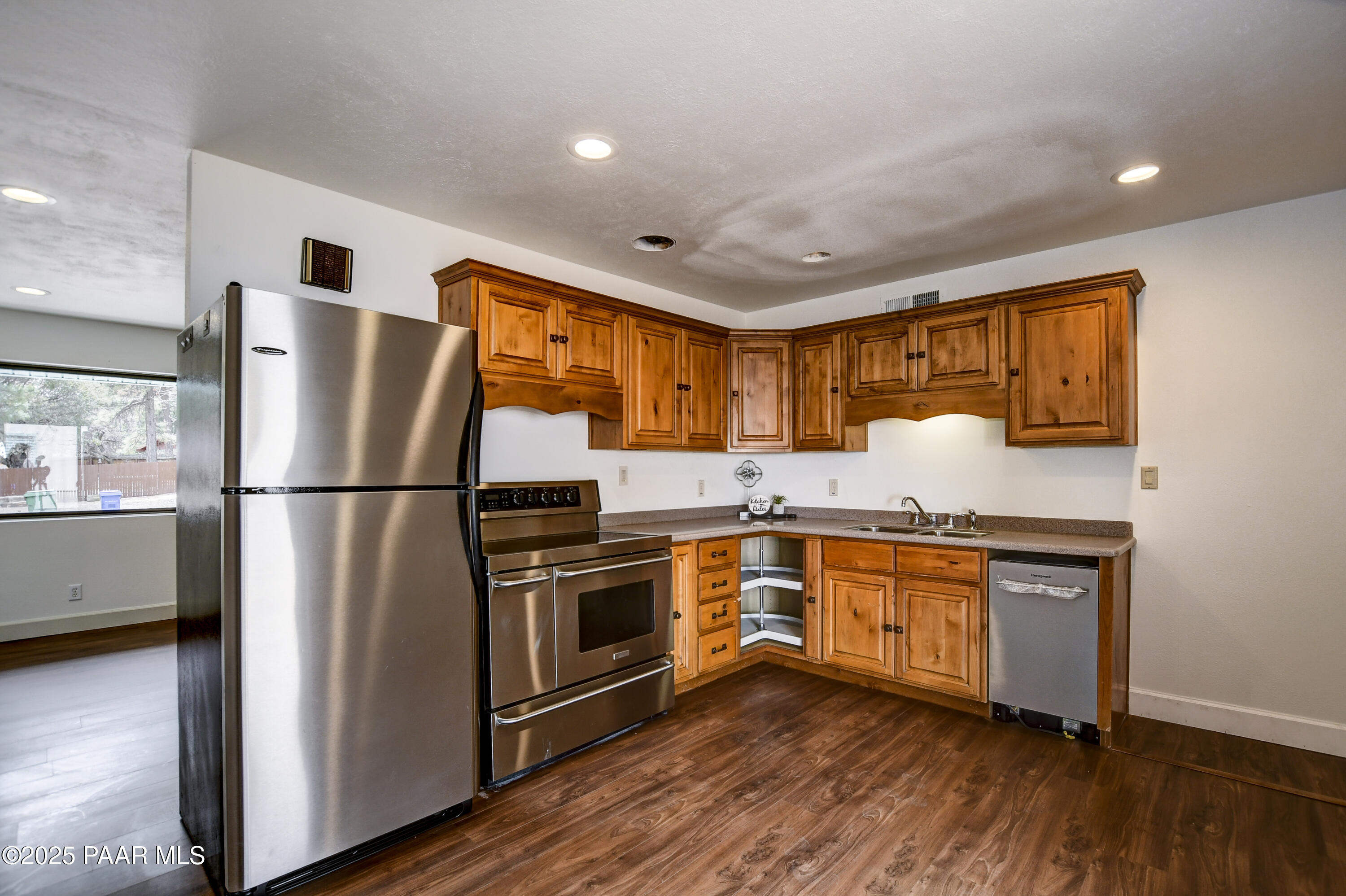 1802 Meadowbrook Road