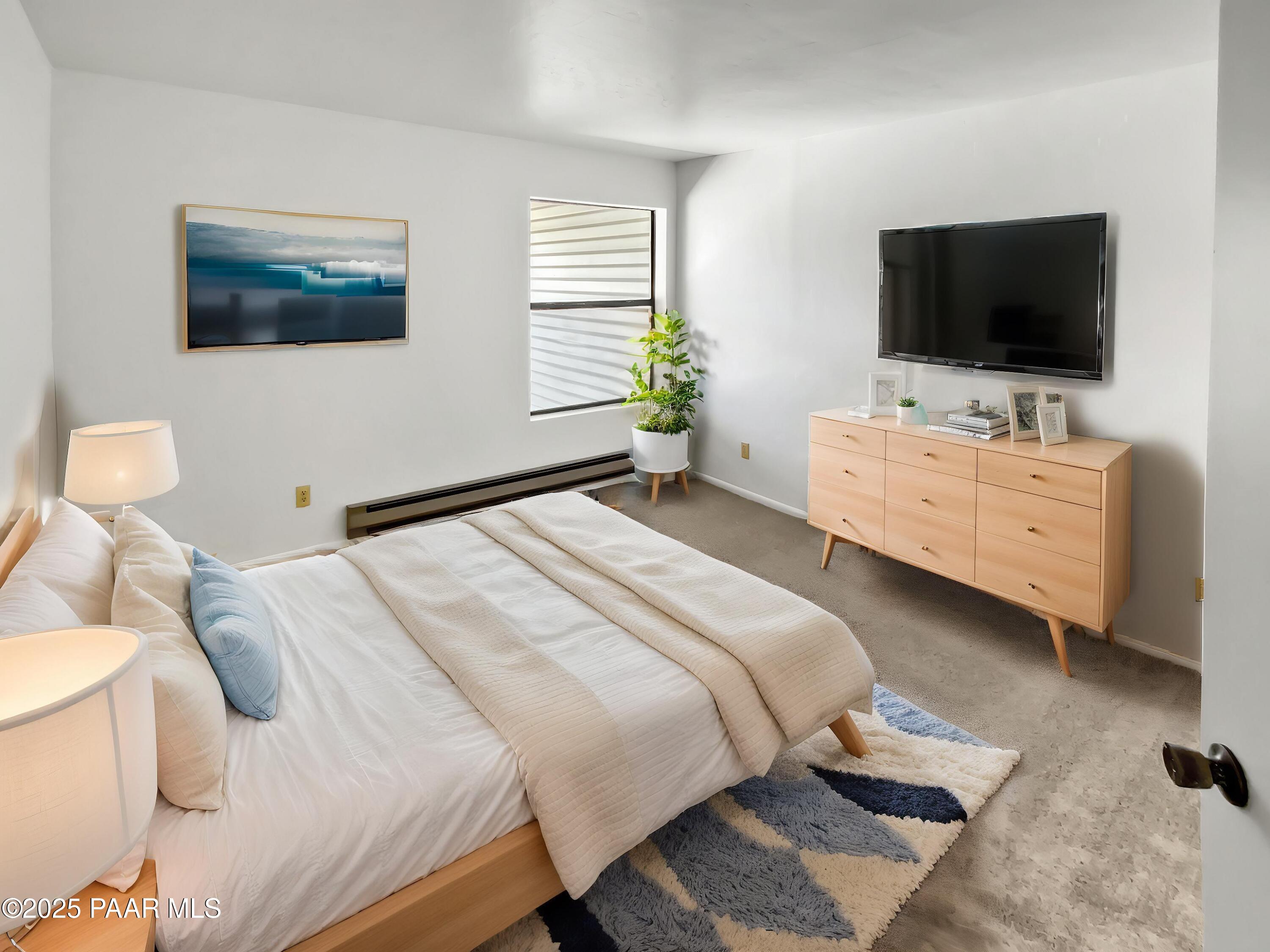 333 W Leroux Street Unit: 7