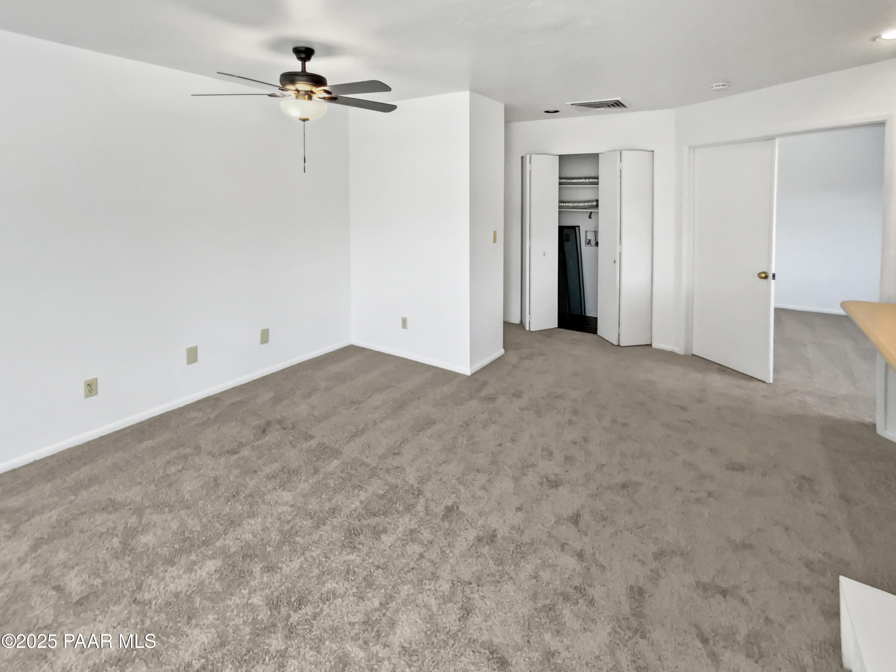 333 W Leroux Street Unit: 7