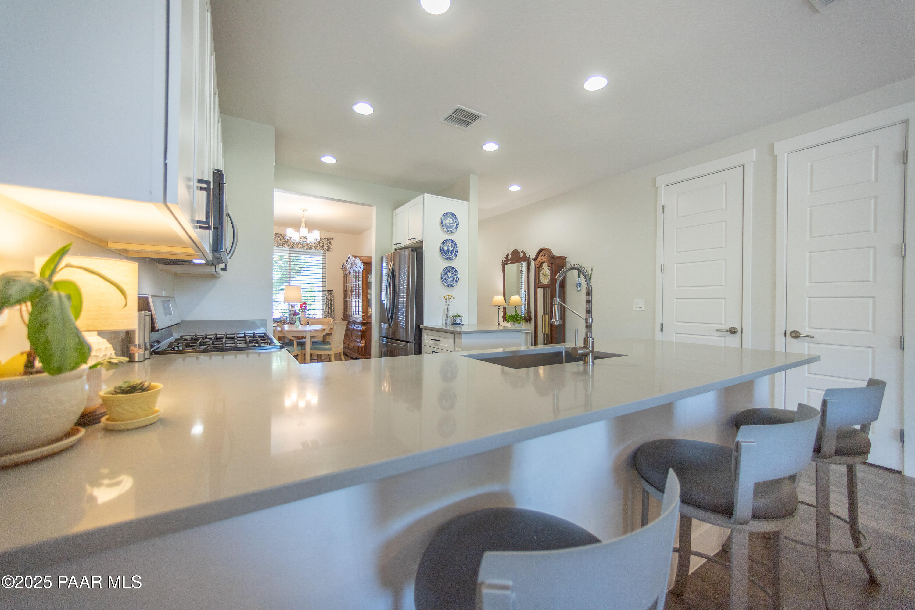 1651 Stratford Place